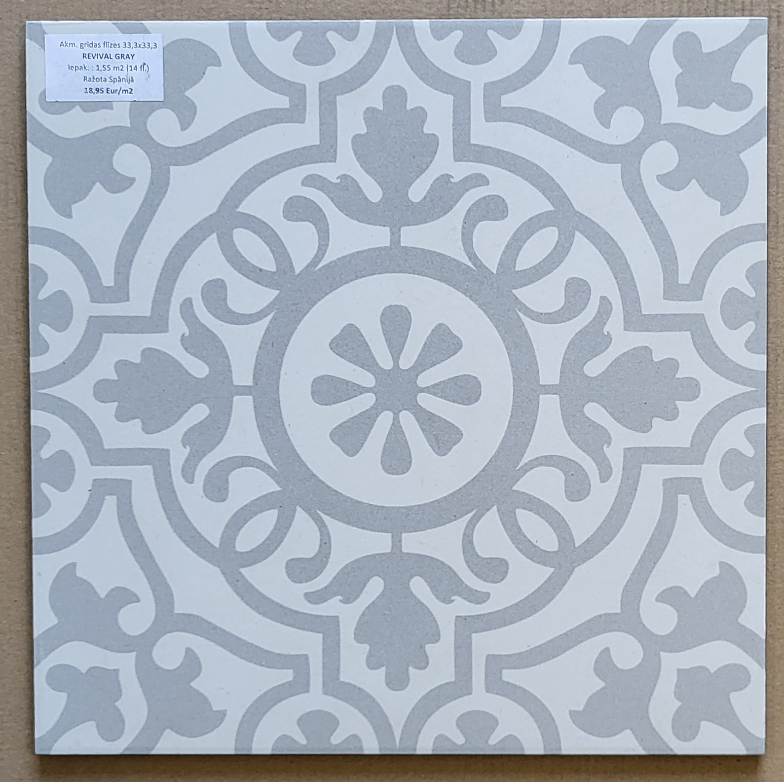 Revival Grey , Noliktavā: 288 m2