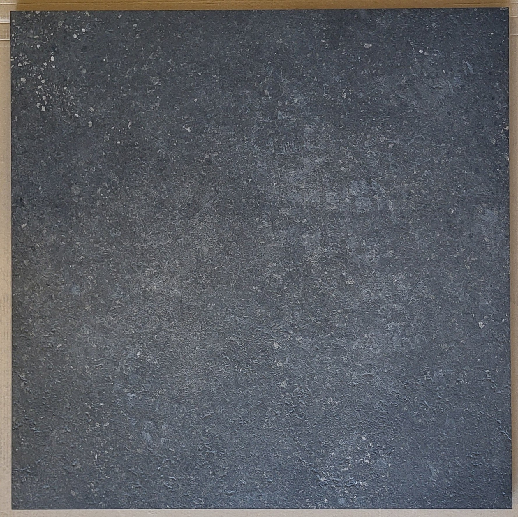 Venice Stone Nero RC 20mm, Noliktavā: 4,32 m2 ( pakā: 2 gab., m2 pakā: 0,72 m2)